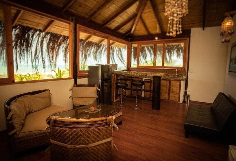 هتل Aquamare Bungalows