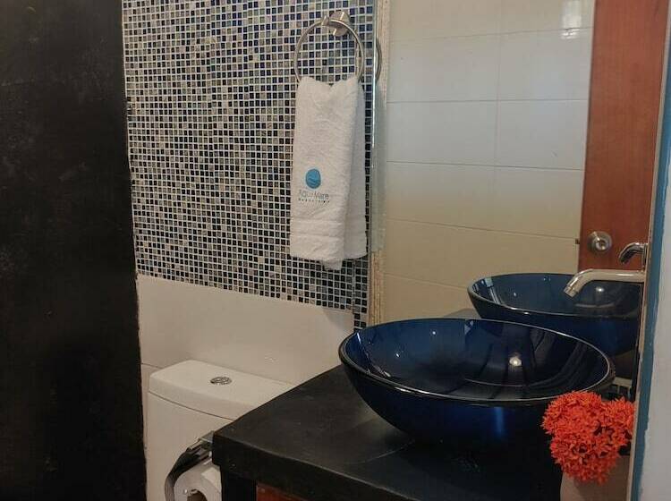 هتل Aquamare Bungalows