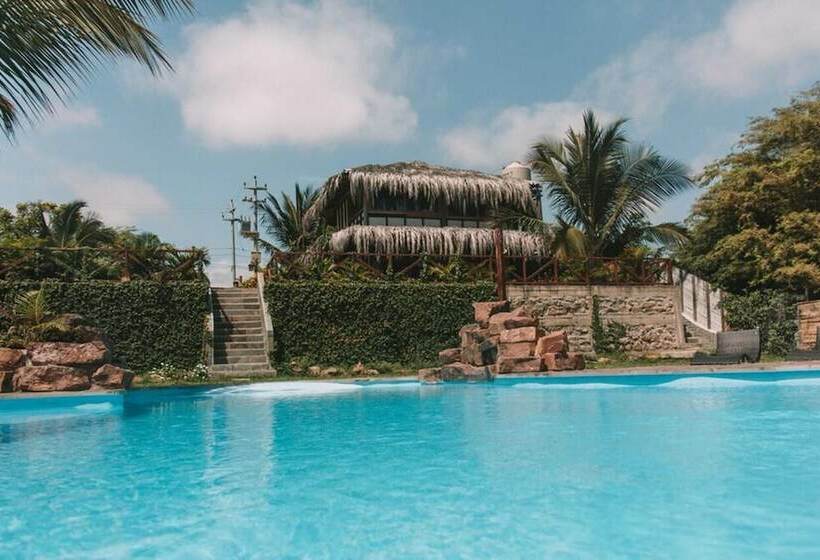 هتل Aquamare Bungalows