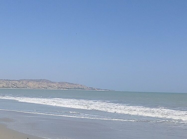 هتل Aquamare Bungalows