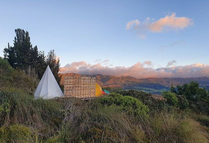 Отель Bajo El Cielo Glamping