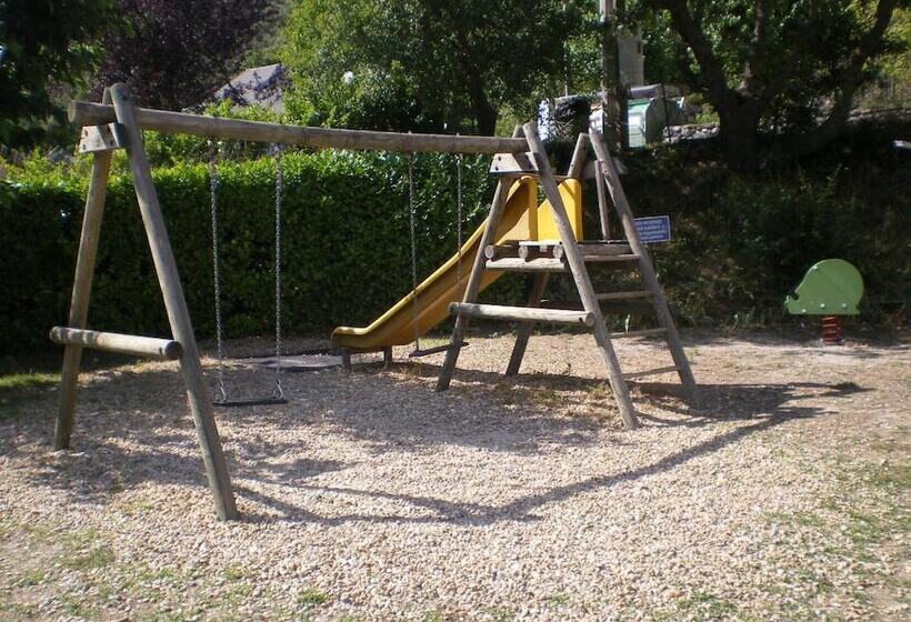 בית מלון כפרי Camping Le Mouretou