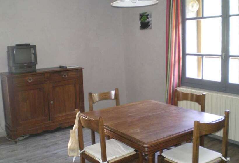 בית מלון כפרי Camping Le Mouretou