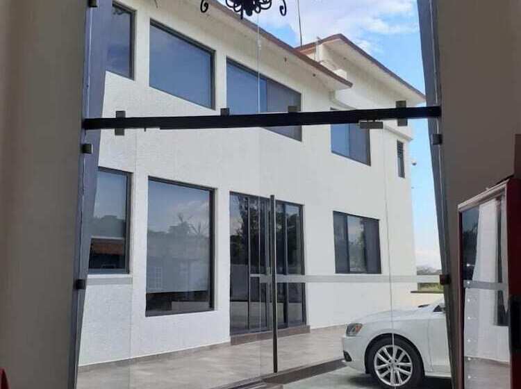 Отель Candelero