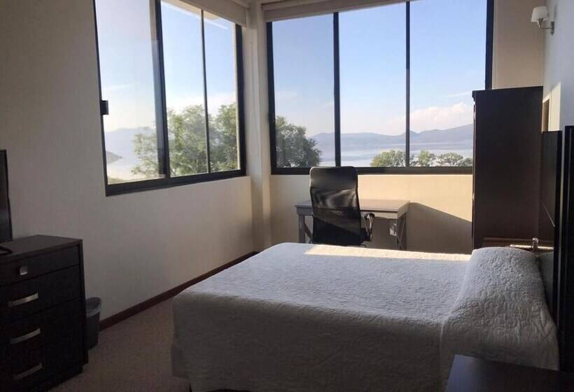 Отель Candelero