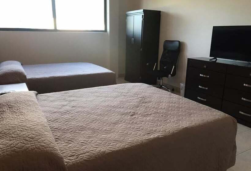 Отель Candelero