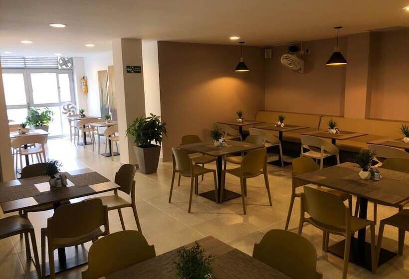 فندق Colón Plaza