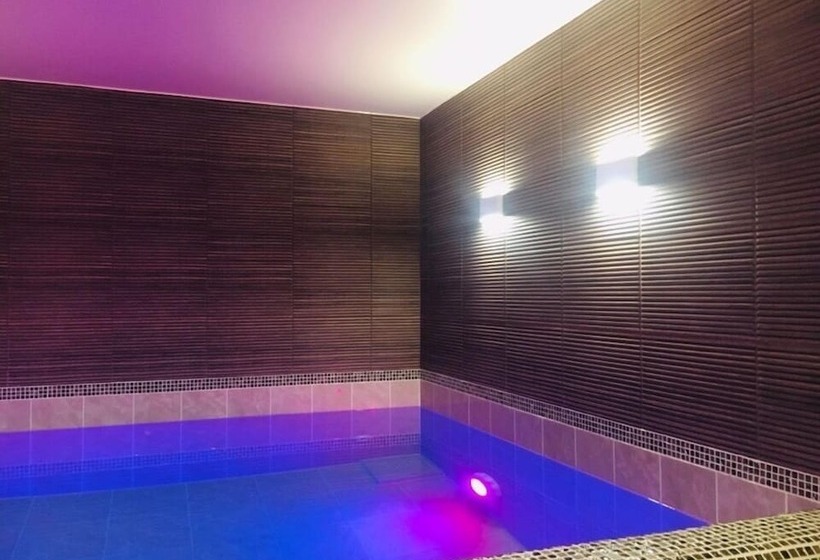 호텔 Complex Orbita