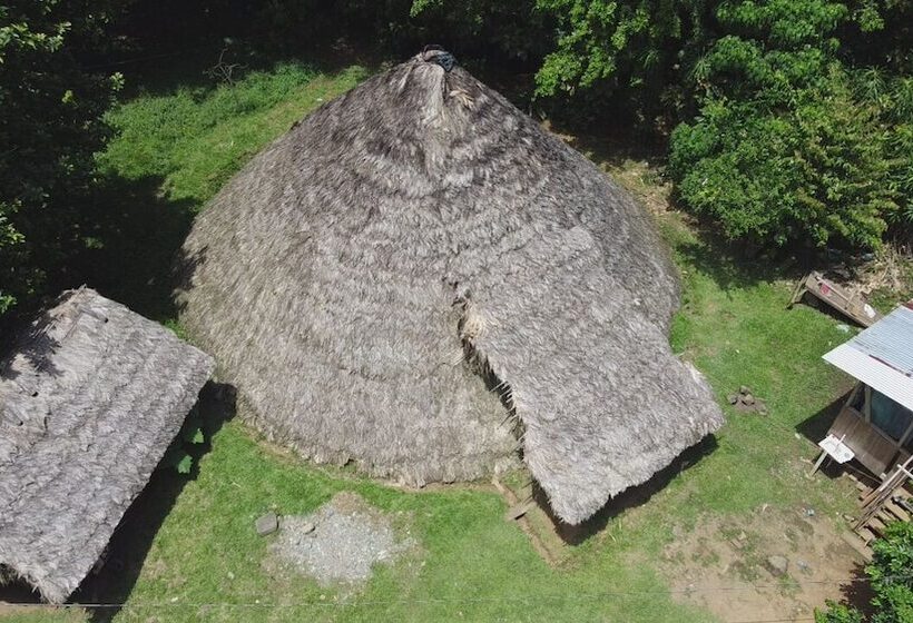 Отель Ditsowou Lodge & Tours