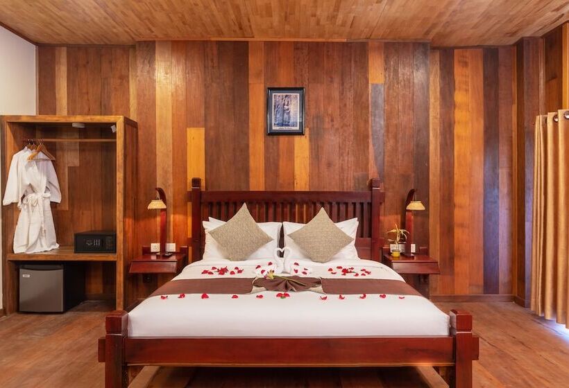 호텔 Family Wooden Boutique