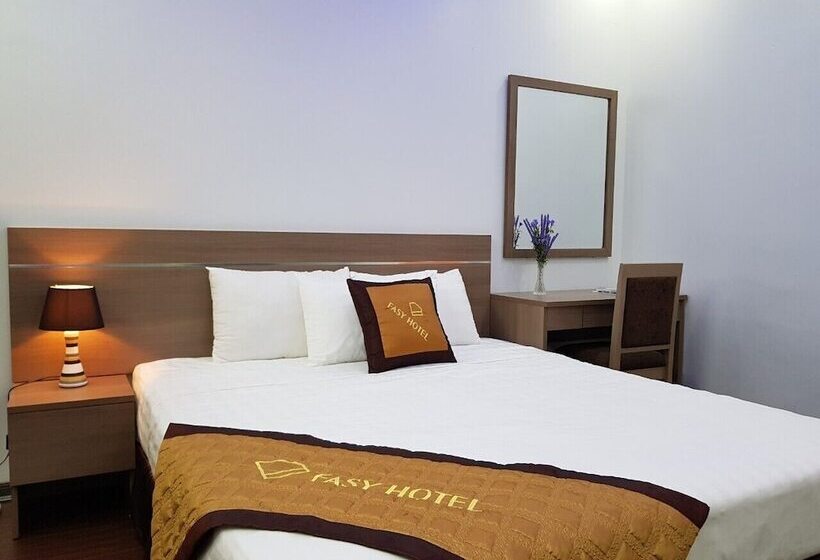 هتل Fasy