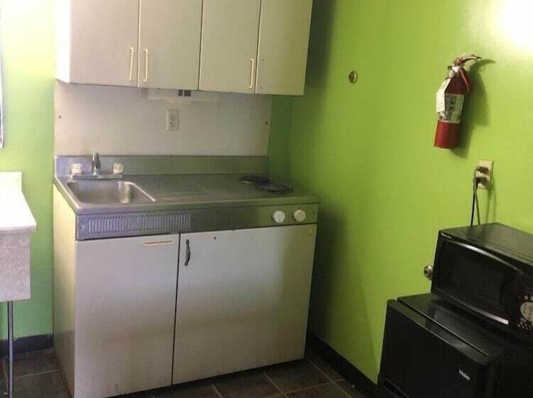 Отель Fort Knox Inn