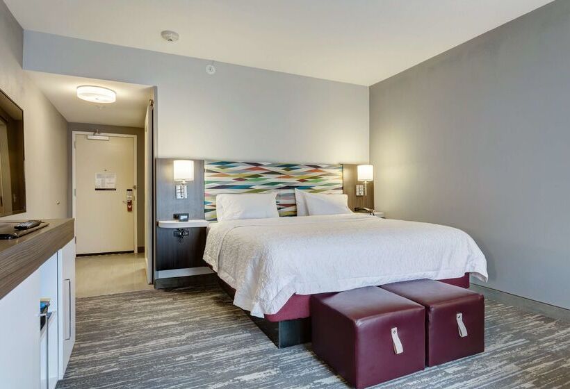 فندق Hampton Inn