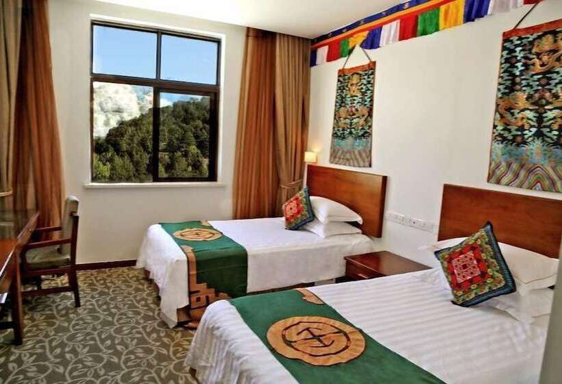 فندق High Mountain Resort   Deqin