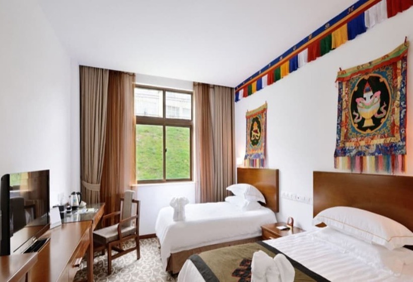 فندق High Mountain Resort   Deqin