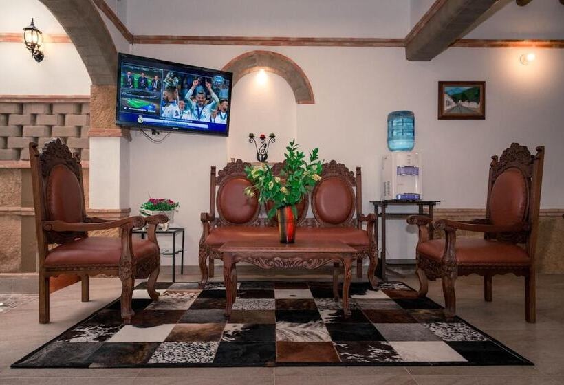 Отель Hospedería Flor De La Villa Real