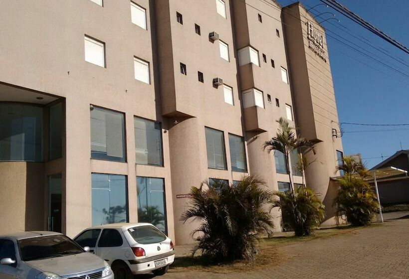 בית מלון כפרי Imbau Palace