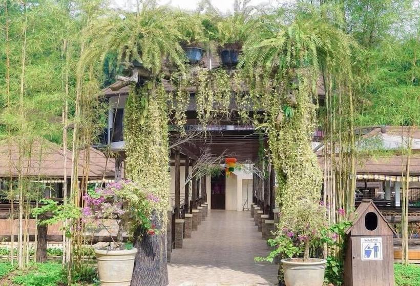 Kamayan Sa Palaisdaan Hotel And Resort
