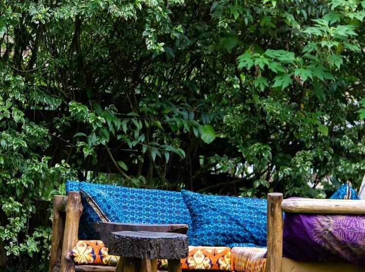 فندق Karungi Camp