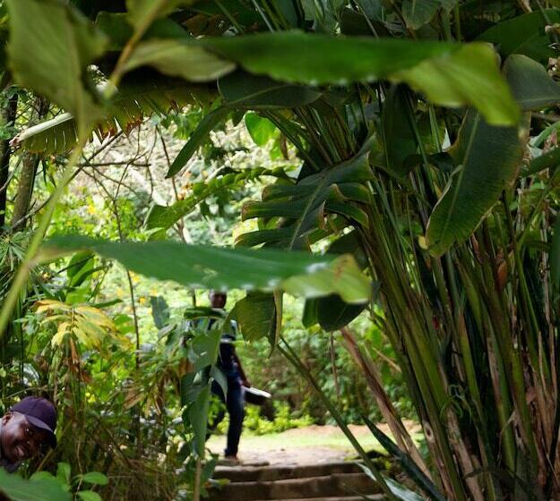 فندق Karungi Camp