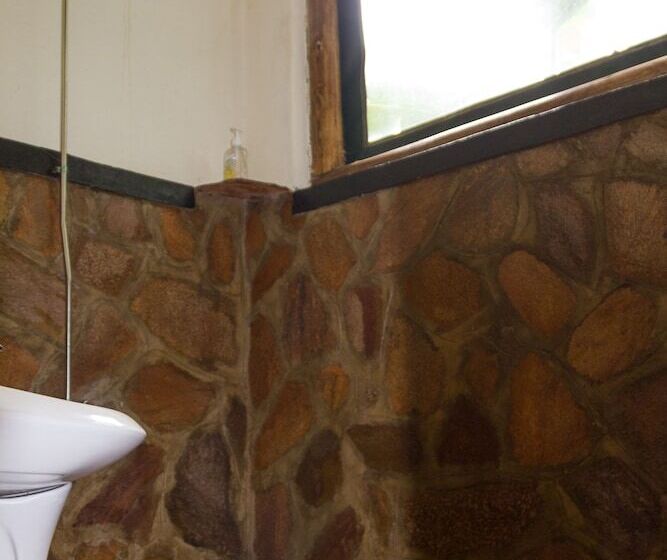 فندق Karungi Camp