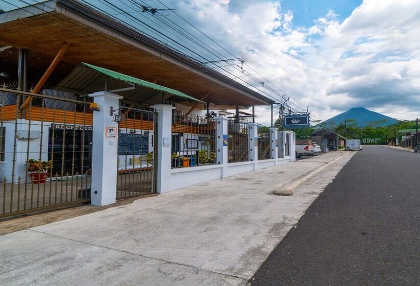 فندق La Fortuna Lodge