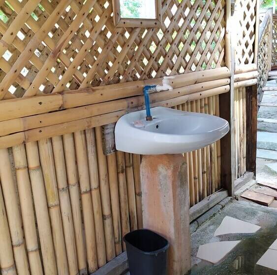 هتل Labros Adventure Camp And Waterfront