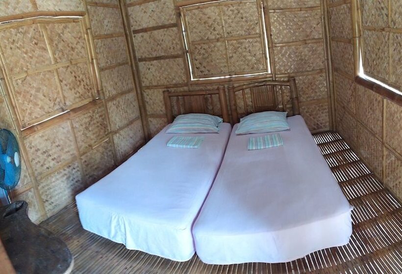 هتل Labros Adventure Camp And Waterfront