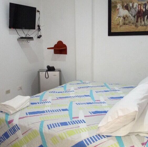 בית מלון כפרי Mary Plaza