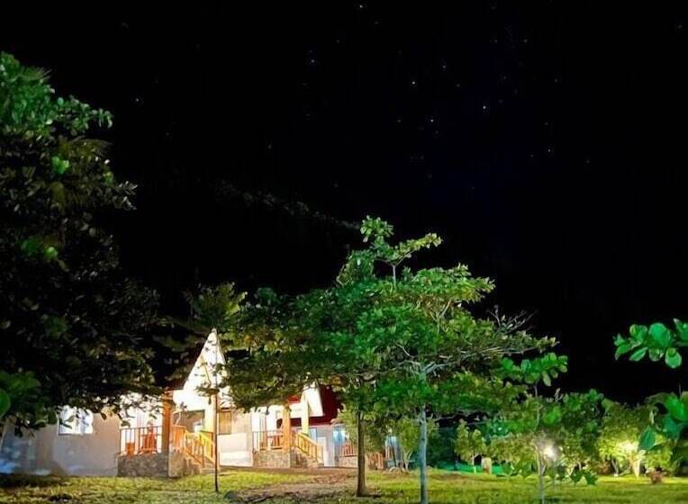 هتل Mercedes Lodge