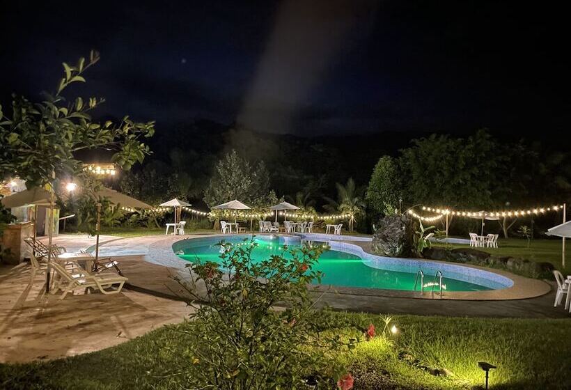 هتل Mercedes Lodge