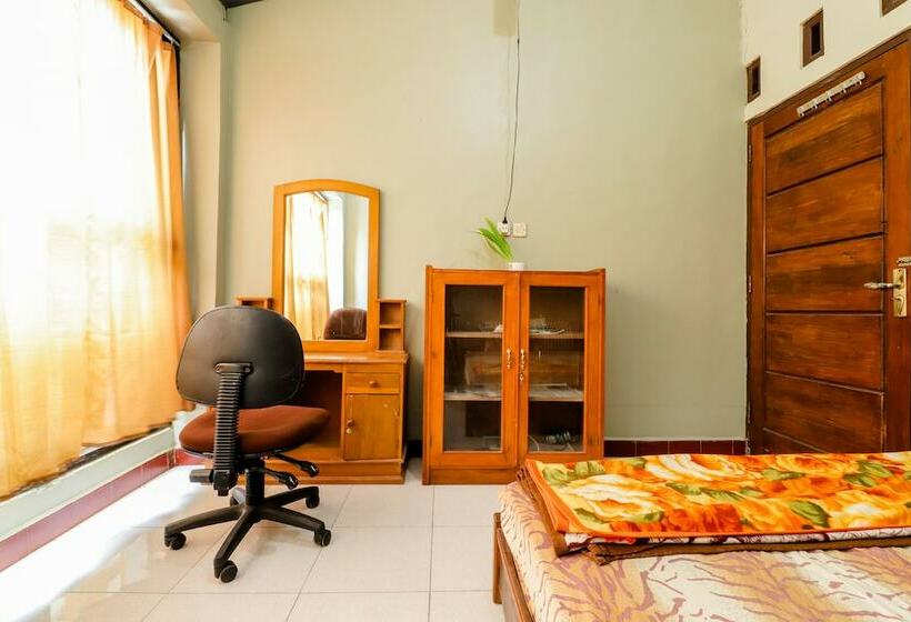 호텔 Nabhan Homestay