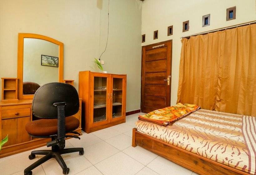 호텔 Nabhan Homestay