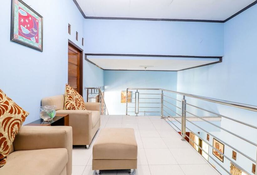 호텔 Nabhan Homestay