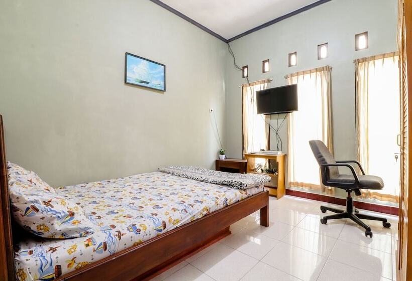 호텔 Nabhan Homestay