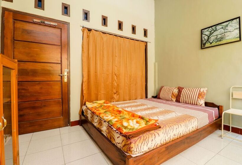 호텔 Nabhan Homestay