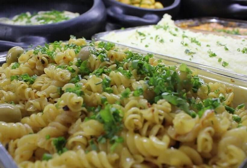 Отель Oliveiras