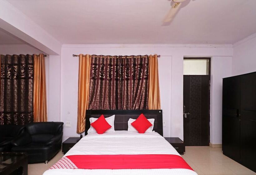 בית מלון כפרי Oyo 45787 Mangalam Resort