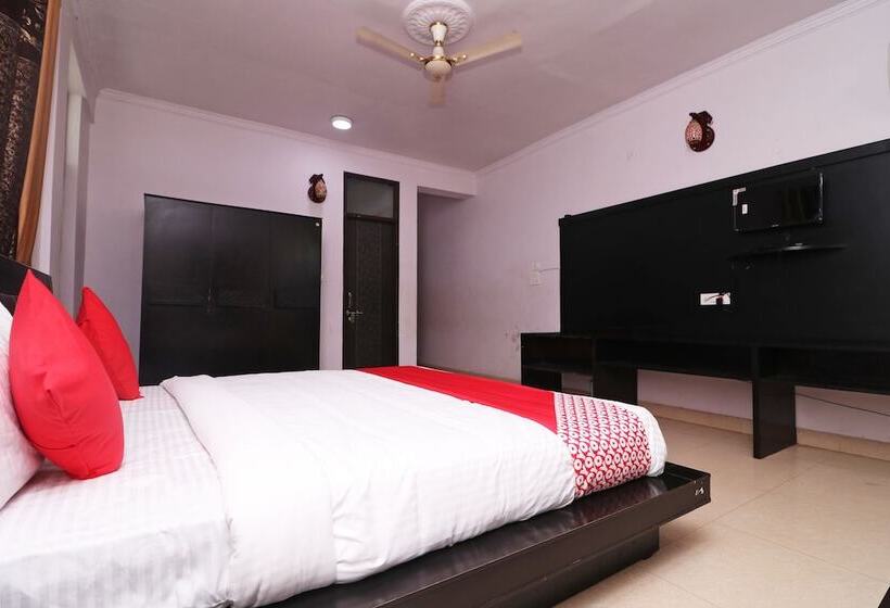 בית מלון כפרי Oyo 45787 Mangalam Resort