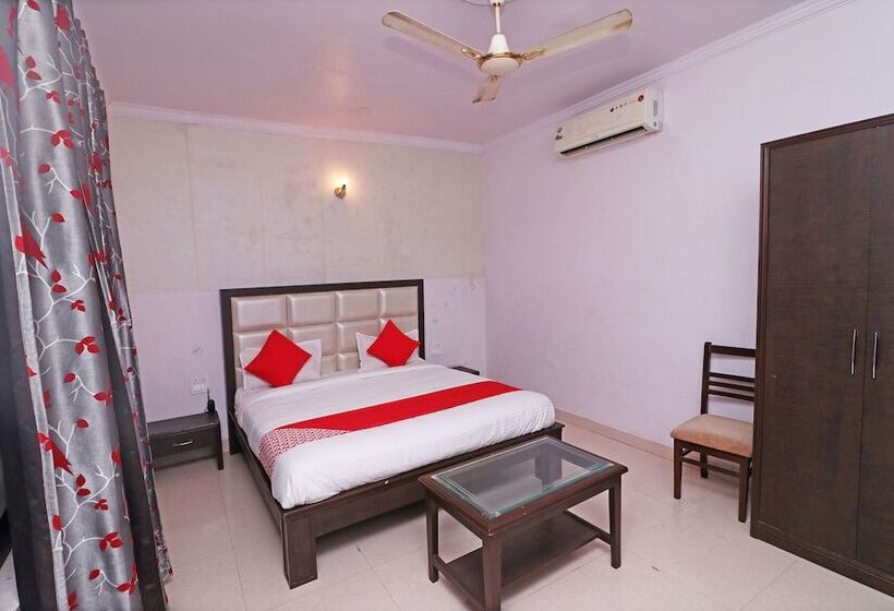 فندق Oyo 45787 Mangalam Resort