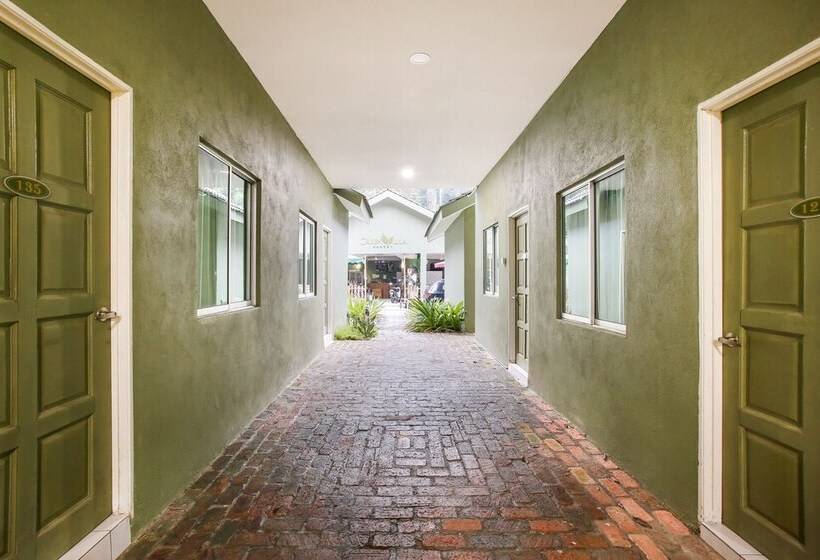 فندق Oyo 89476 Green Villa Resort