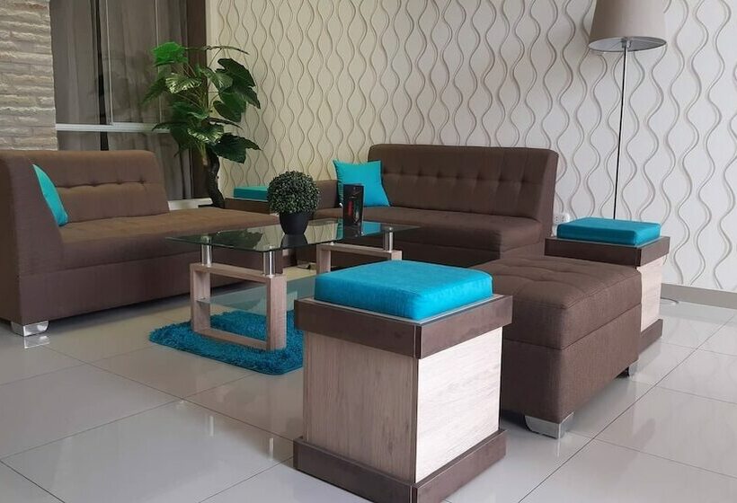 هتل Piedra Blanca Luxury