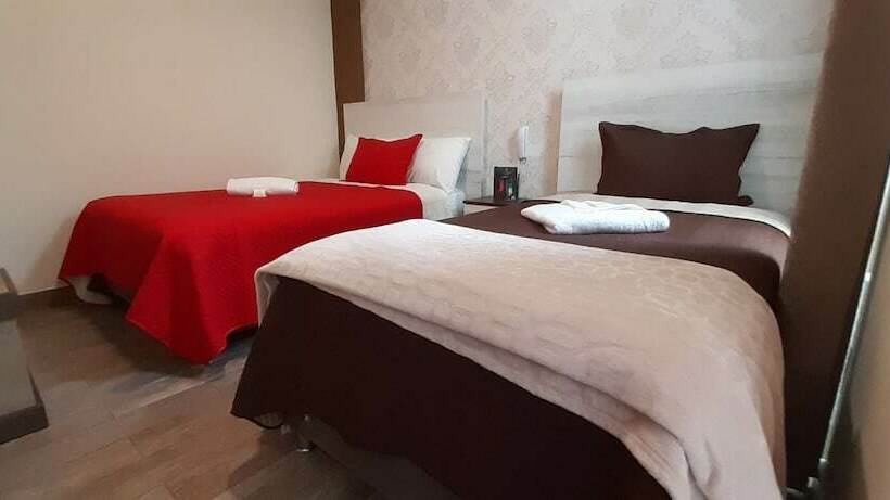 هتل Piedra Blanca Luxury