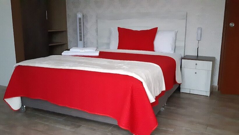 هتل Piedra Blanca Luxury