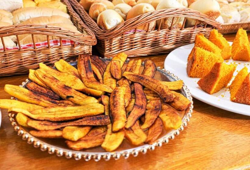 فندق Porto Center