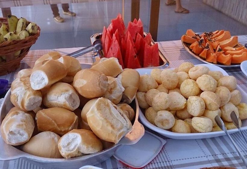 호텔 Pousada Santana