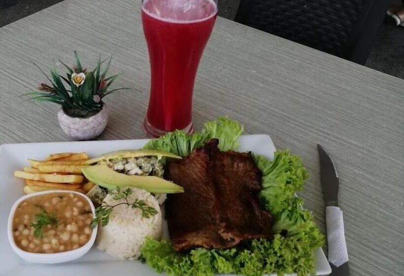 בית מלון כפרי Rivera Central