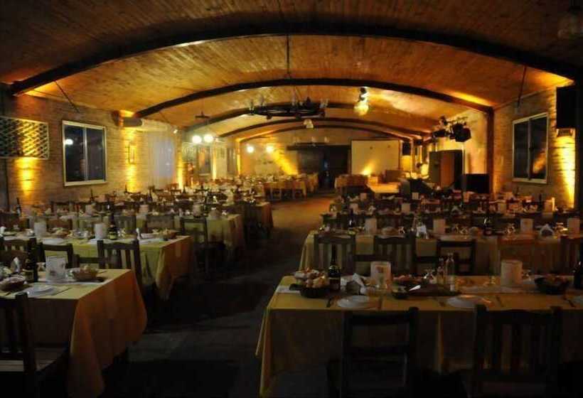 فندق ريفى Estancia Don Silvano