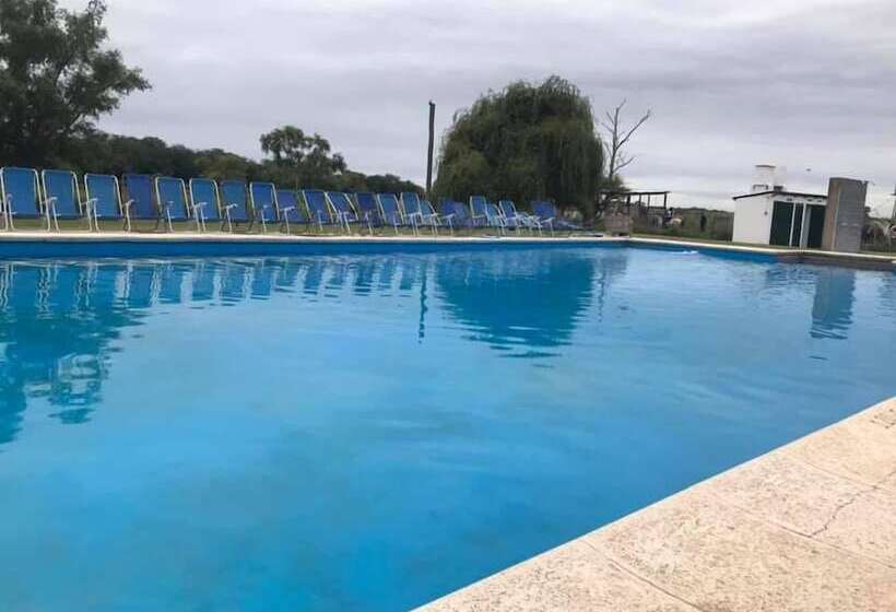 فندق ريفى Estancia Don Silvano