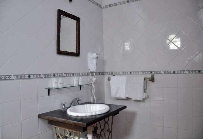 فندق ريفى Estancia Don Silvano